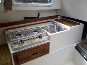 Catalina 22 Mark I Slide-out Galley