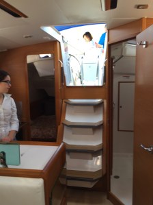 Jeanneau Sun Odyssey 389 Companionway