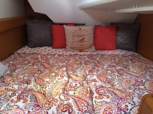 Jeanneau Sun Odyssey 389 Aft Stateroom Bunk